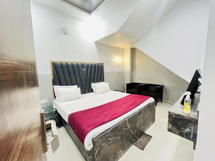 Hotel Sukoon Central - Ramesh Nagar Metro