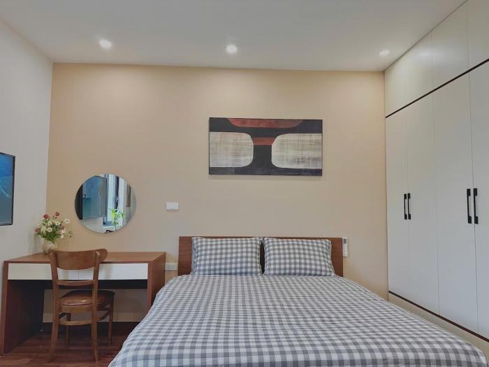 Serene Studio Modern Comfort in Local Alley
