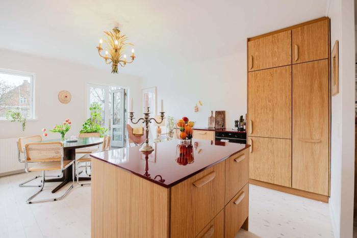 Cozy Modern Unit with Garden