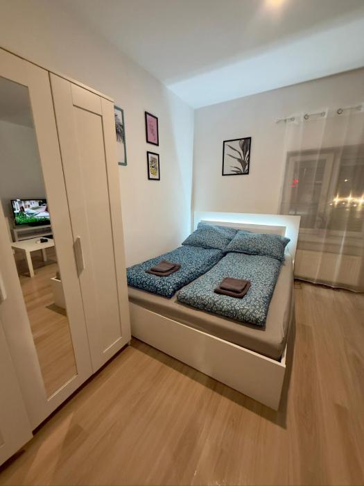 Apartament Comfort - ul Plebiscytowa - darmowy parking - klimatyzacja - self check in - FV