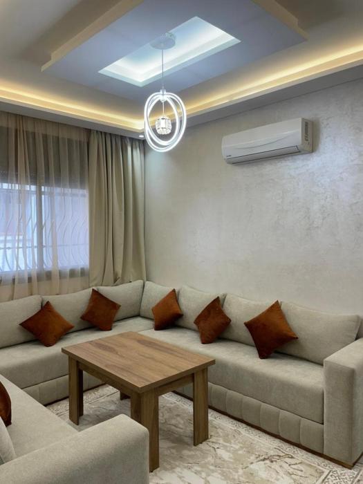 Relaxing modern 2BR Home near Aourir Beach