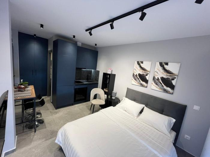 LUMEN Luxury Studio Station Analipsi