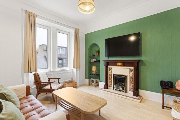 Maisonette Hideout with free street parking