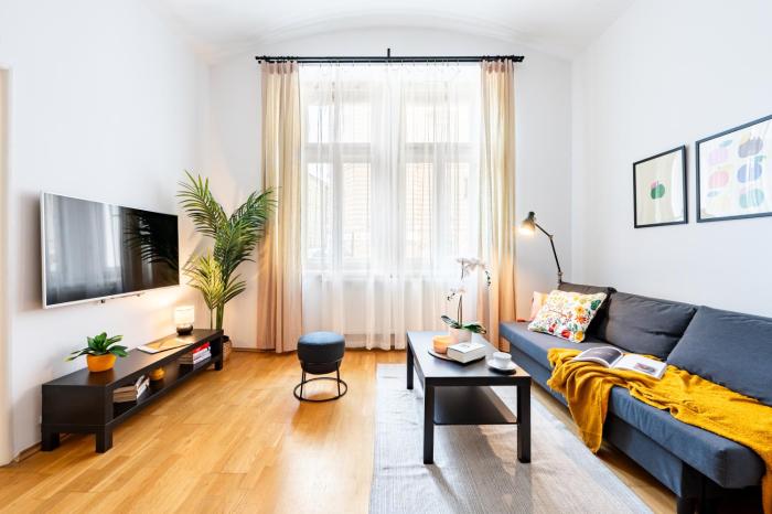 Prague Days - Two Bedroom Apartment with 200Mbs WiFi, TV & Netflix