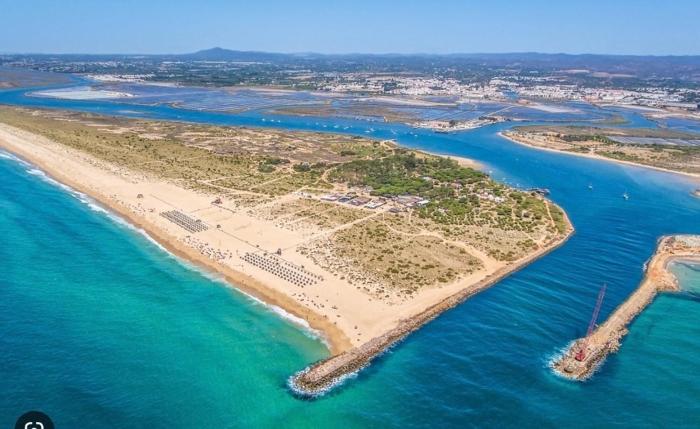 Marina, junto al Algarve portugués, by Guadiana Holidays