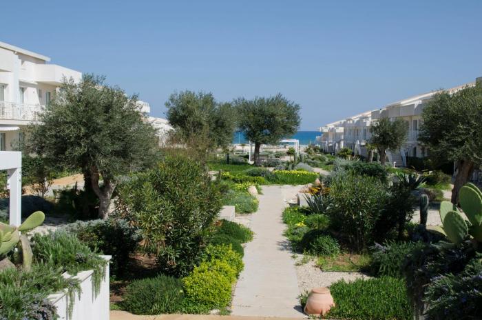 Almaré Seafront Apartment with Terrace&Pools - Marzamemi