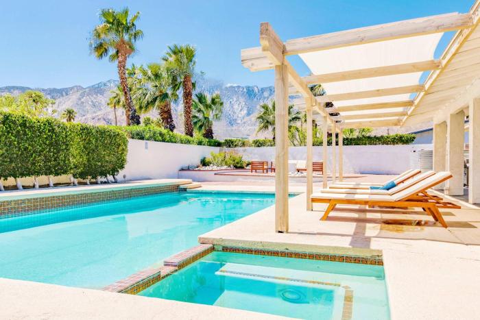 Chic Villa Pool Jacuzzi Mountain Views