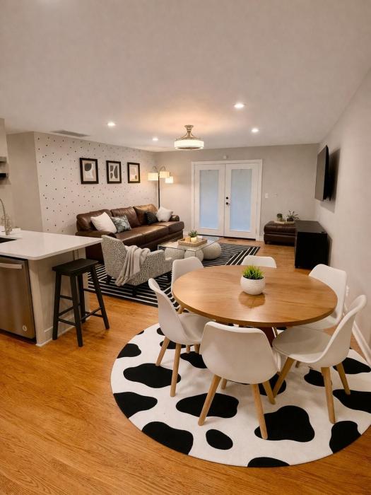 Westbrooke Retreat Modern 3BR Minutes to OU-20 min to OKC