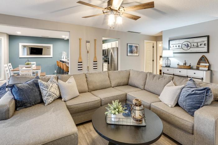 Lakefront Village of Four Seasons Gem with Balcony!