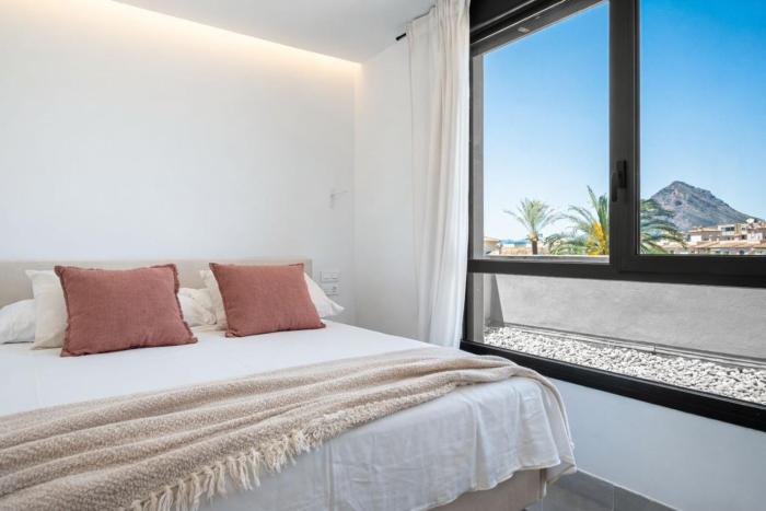 Serena House- Modern Pent-house in Javea