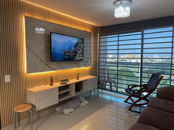 Vista Panorámica y Confort a 10 min del Malecón