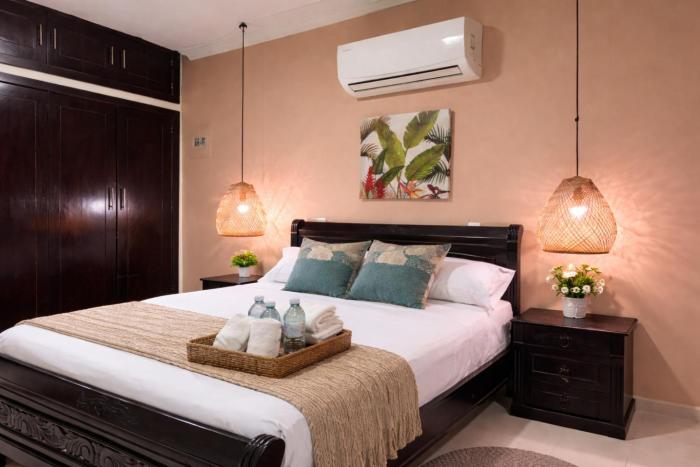 A 1 cuadra de la playa con Piscina - Ubicación privilegiada Bocagrande- cómodo estudio 211B