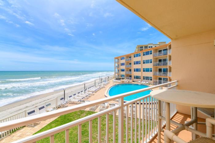 Paradise Beach Club - Direct Oceanfront Condos with Heated Pool Pet-Friendly