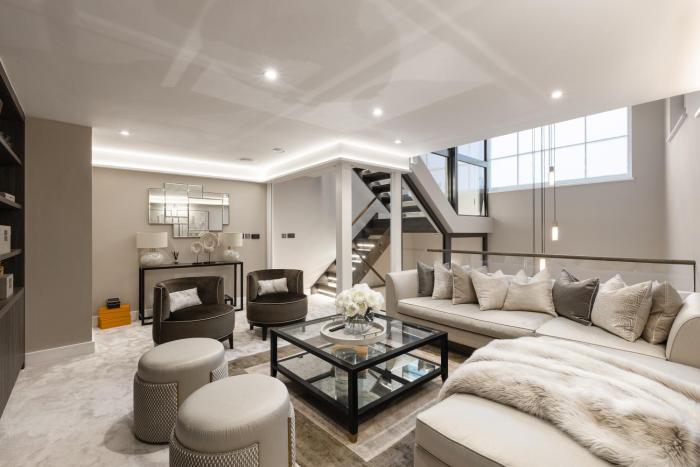 Luxurious 4-Bed Knightsbridge Home Near Harrods
