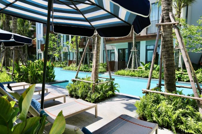 New! Pool View 2 Bedrooms apartment near Boat Avenue