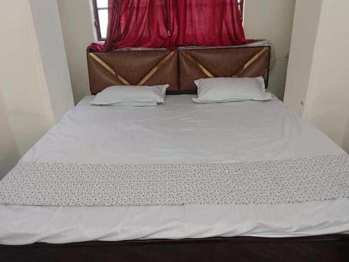 RADHIKA P guest house