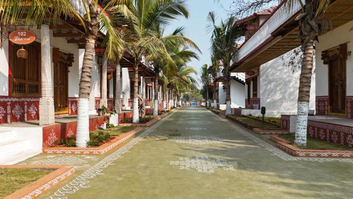 kumudapuram ethnic village resort