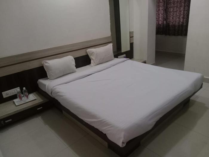 Hotel Paras