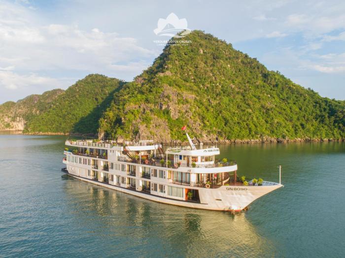 Verdure Lotus Grandeur Cruise on Ha Long Bay