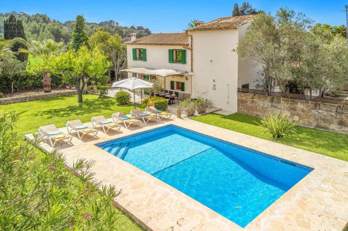 Villa Can Seguinot by Villa Plus