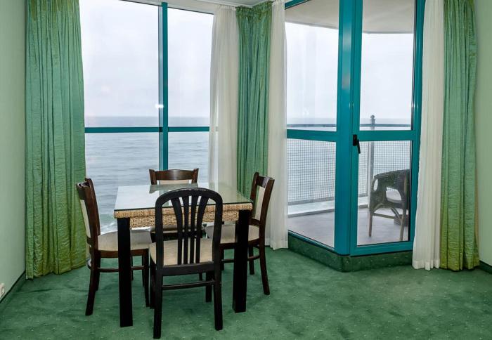 Beachfront Flat in Berlin Hotel - Sea View Bliss by Flat Manаger