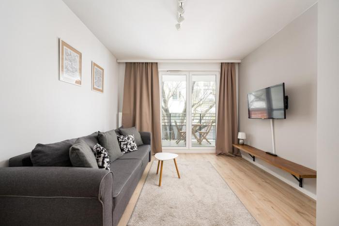 Rondo Wiatraczna Harmony Apartment by BookingHost