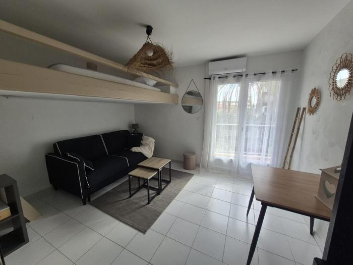 Appartement Golf Juan plage idéal couple avec 1 enfant