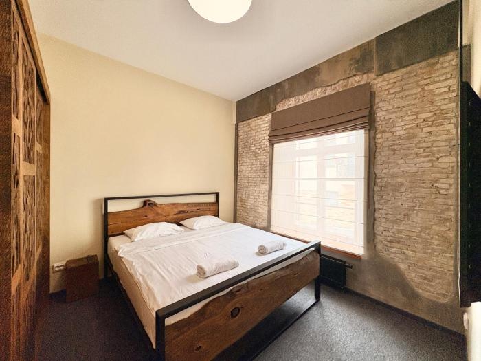 Authentic Old Town Apt managed by RentiFor