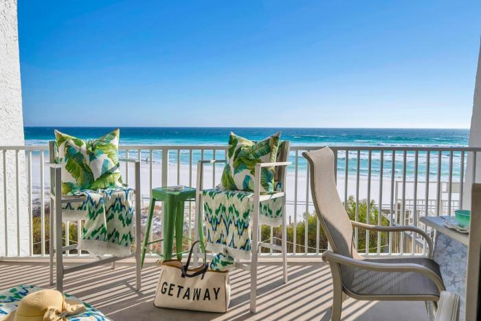 Beach House 201A - Salt Water Retreat