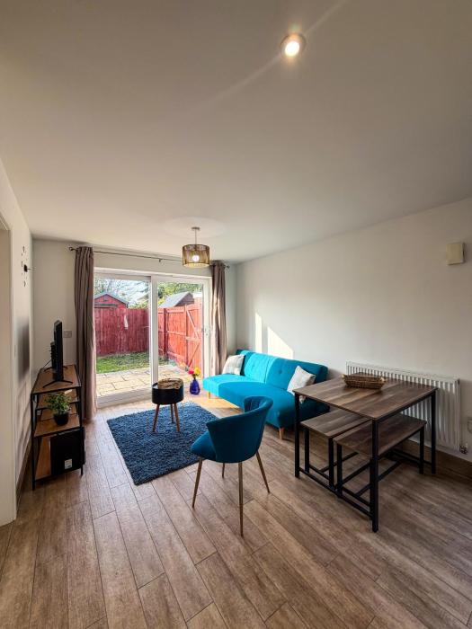 Modern Bright Flat near Station and Addenbrookes, Cambridge UK