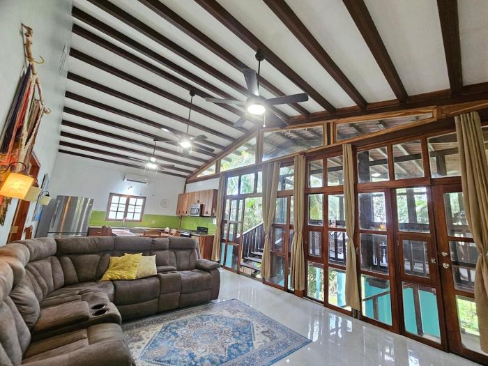 Charming Pedasi Retreat