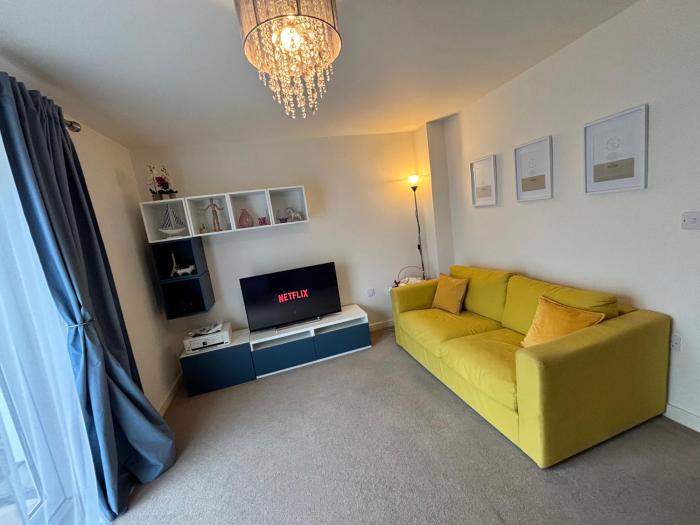Cozy Home Walk to Anfield Stadium and Liverpool Attractions