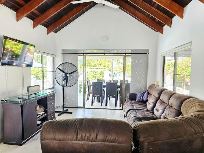 Casa en El Imperio con piscina privada y bbq
