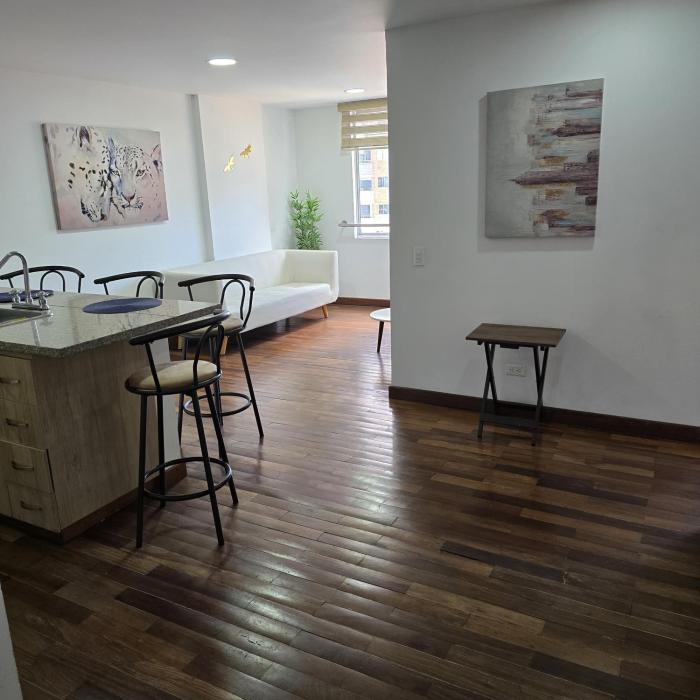 Lindo apto cerca a todo!