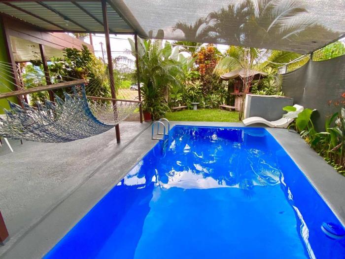 Heliconia Suite 5min to Waterfall -Jacuzzi & Pool