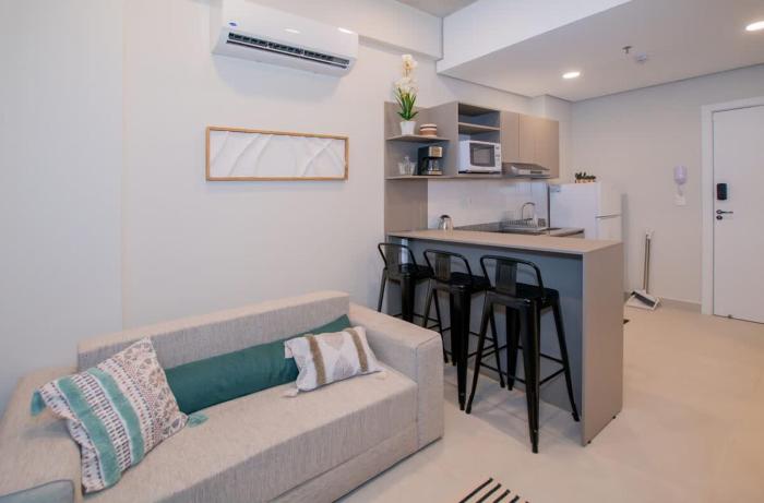 Peaceful Stay with Rooftop Pool Access U214