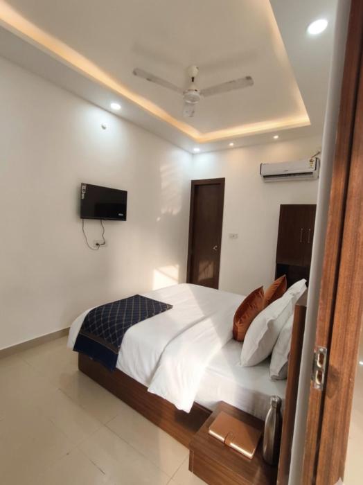 Hotel vaibhav palace & Restaurant