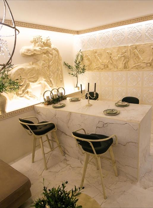 CENTAURIA Ancient Greek Luxury Suite 5 to Metro, Port Gate 7-8 & Cruises Gate 11-12