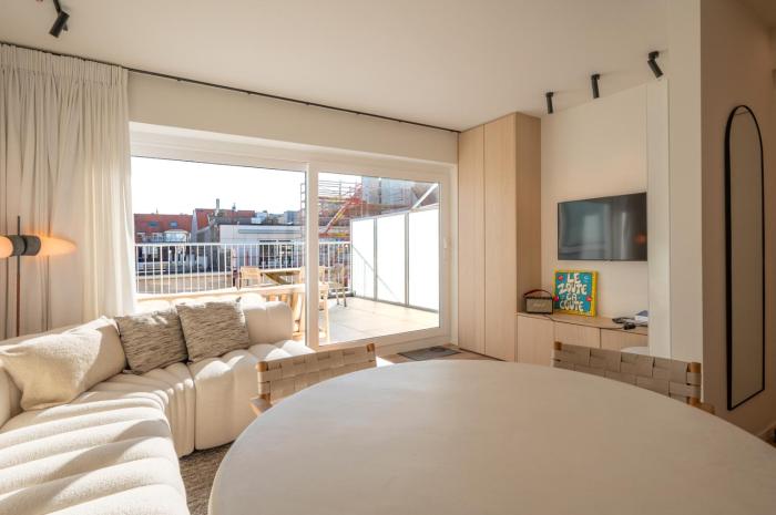Coastal Comfort in the Heart of Knokke with Terrace & Sea Views