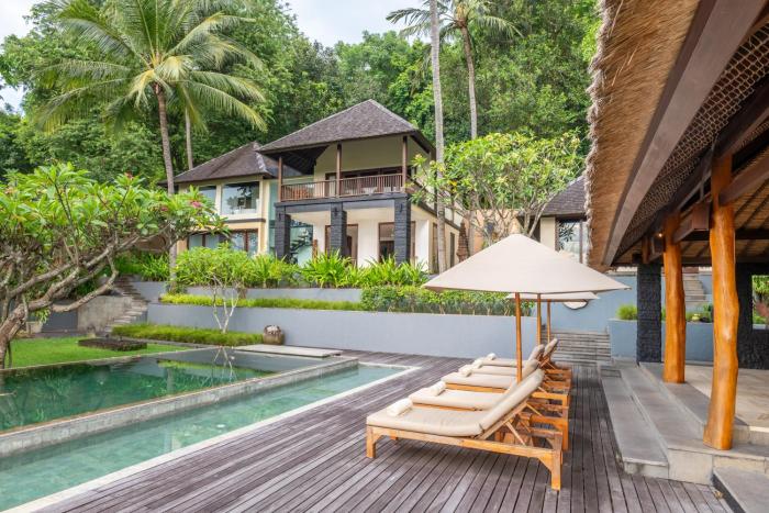 Luxury Family Villa with sunset view