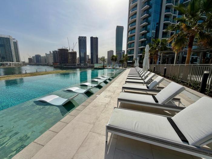 Lovely 1BDR in Business Bay, Free Gym & Pool