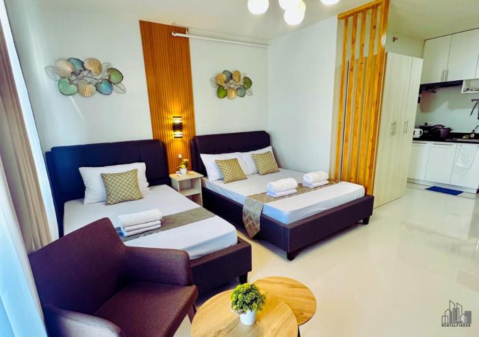 Group Staycation in Palawan with Balcony & Free Pool Access up to 5pax - B2 5DiamondB