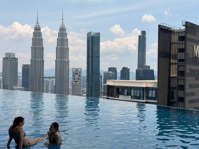 CLASSY SUITEs BY E A T O N KLCC