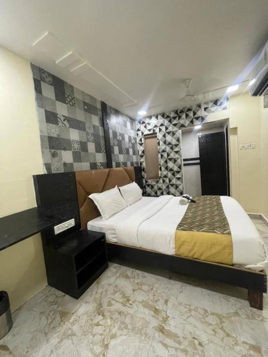 Hotel Amber Empire Vile Parle Near Domestic Airport