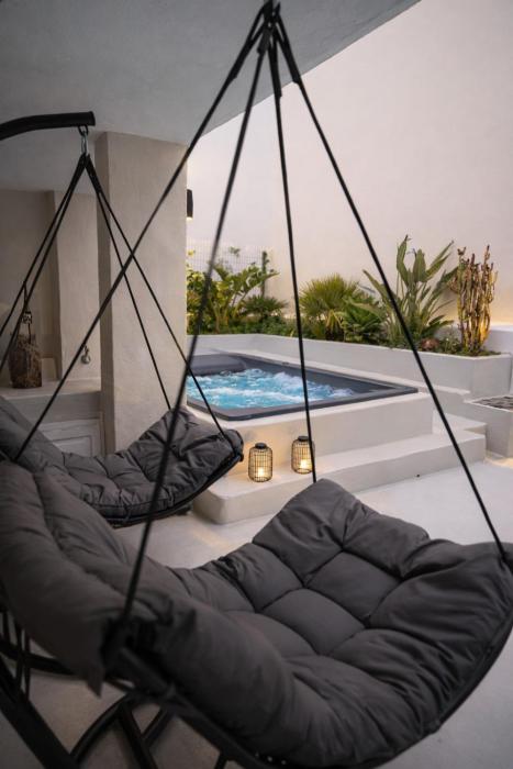 Rosaviglia Luxury Villa - an Oia Private Hideaway