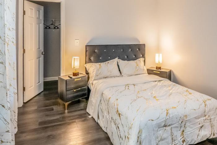 Lady G - Modern Comfort in Fairburn