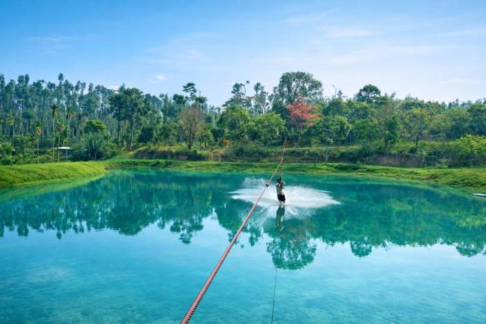 CoffeeINN Homestay - Water Activities, Jeep Ride, Home Food