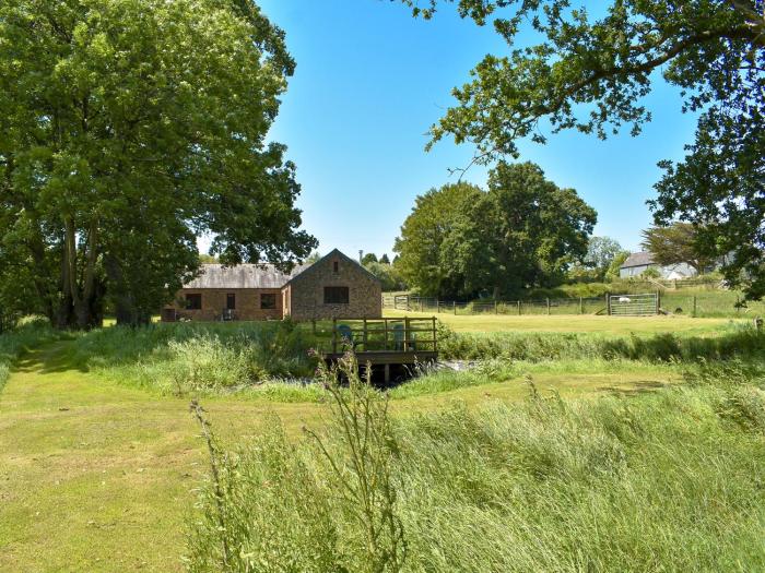 The Oaks - Uk11270