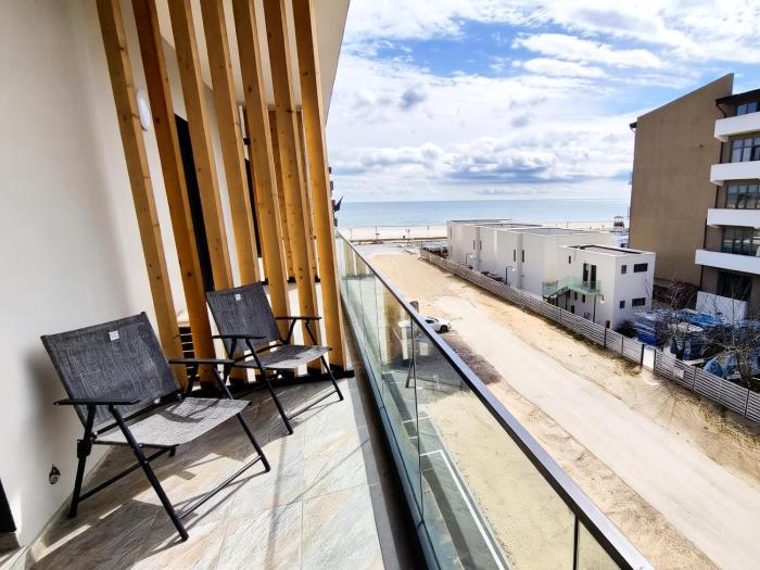 Seaside Harmony Studio 33