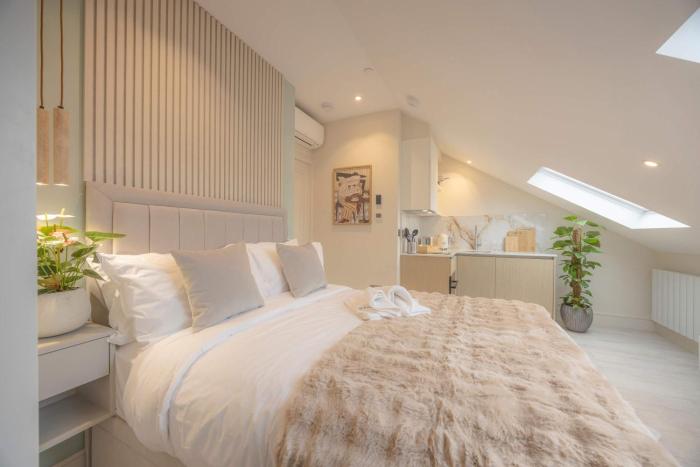 Premium Studio 14 at The Orange Door Little Venice